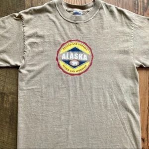 Alaska Men's Graphic Tee W/ Bear Size Medium